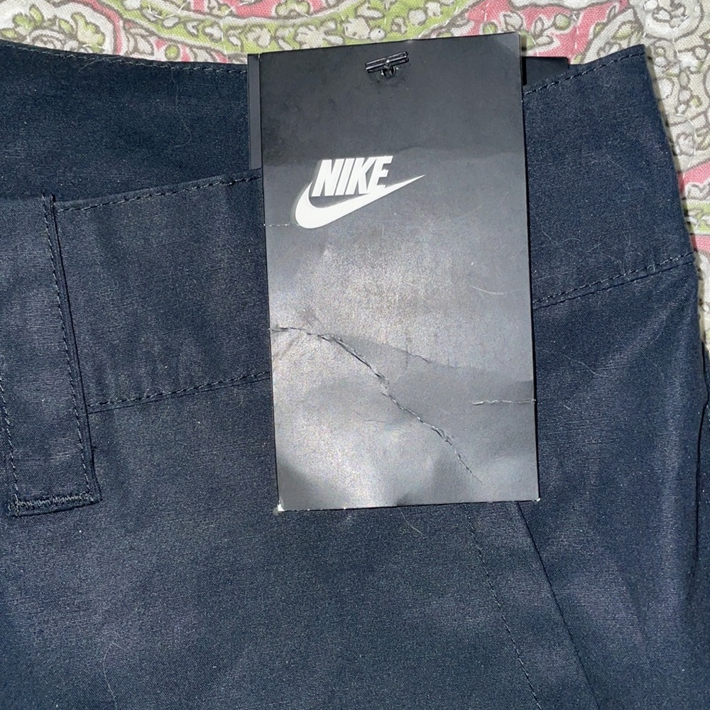 BNWT Nike slim fit, black, we/dry “hybrid” style shorts size 34 in men’s sizes. - Picture 9 of 9
